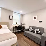 306 Deluxe King Bed Suite In The Center City Of Philadelphia