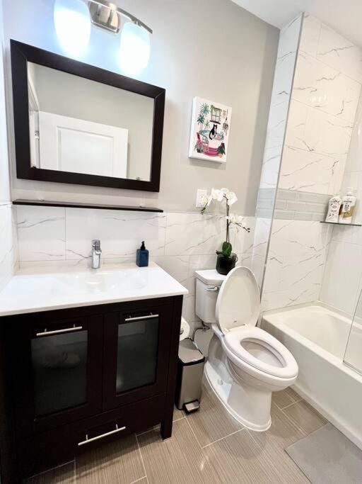 306 Deluxe King Bed Suite In The Center City Of Philadelphia Philadelphia
