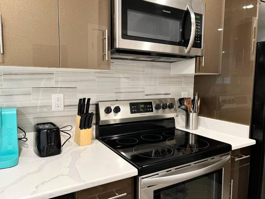 306 Deluxe King Bed Suite In The Center City Of Philadelphia Apartment *